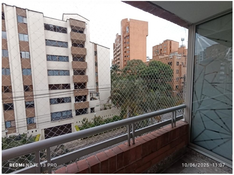 Apartamento en venta en Laureles, Medellín · foto 2 de 24