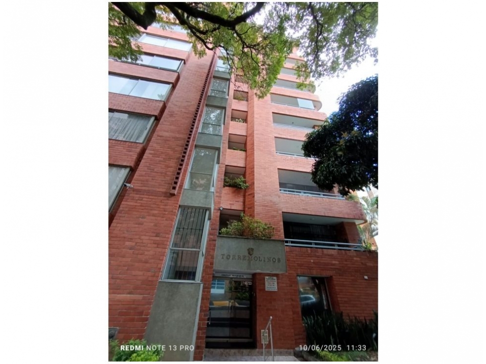 Apartamento en venta en Laureles, Medellín · foto 4 de 24