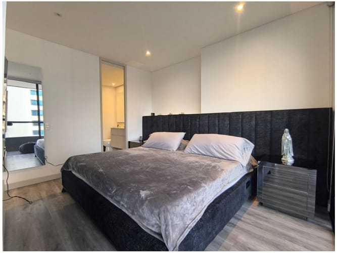 Apartamento en venta en El Poblado, Medellín · foto 18 de 24