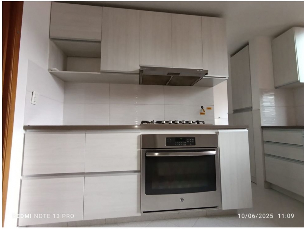 Apartamento en venta en Laureles, Medellín · foto 7 de 24
