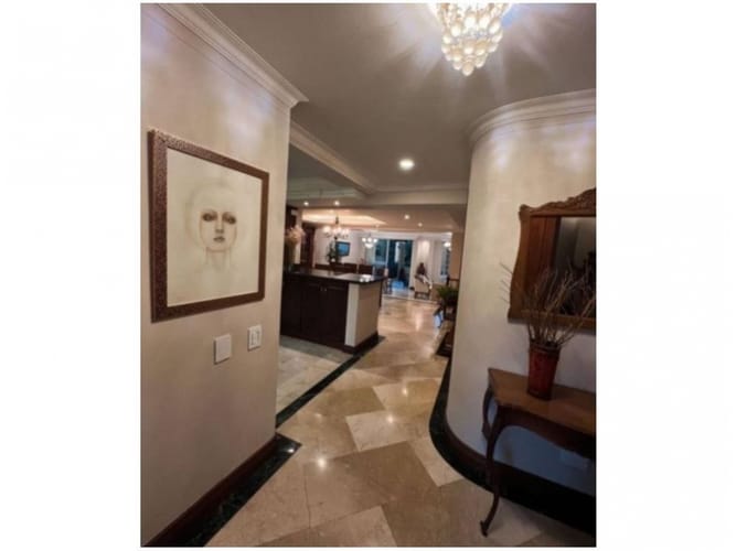 Casa de 4 alcobas en venta en Loma Del Escobero, Envigado, 382 m² · foto 13 de 24