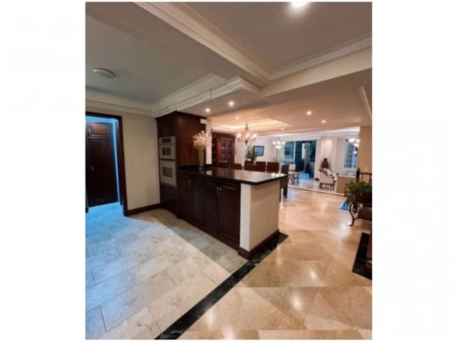 Casa de 4 alcobas en venta en Loma Del Escobero, Envigado, 382 m² · foto 14 de 24