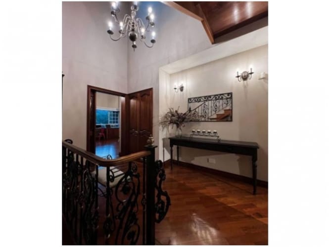 Casa de 4 alcobas en venta en Loma Del Escobero, Envigado, 382 m² · foto 20 de 24