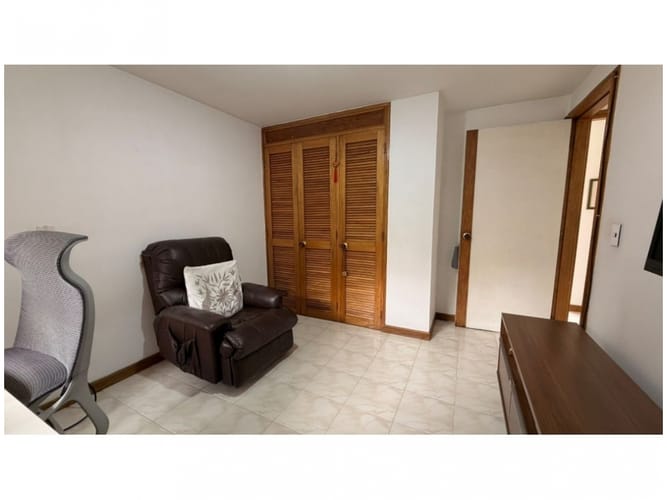 Apartamento de 3 alcobas en venta en La Florida, Medellín, 126 m² · foto 8 de 24