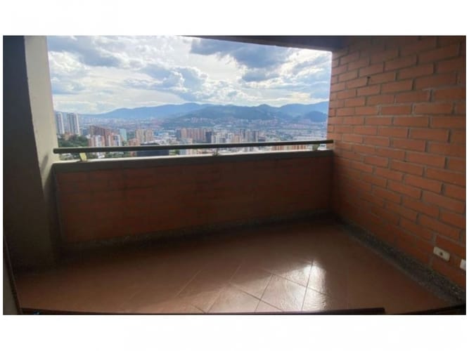 Apartamento de 3 alcobas en venta en Los Balsos, Medellín, 189 m² · foto 20 de 22