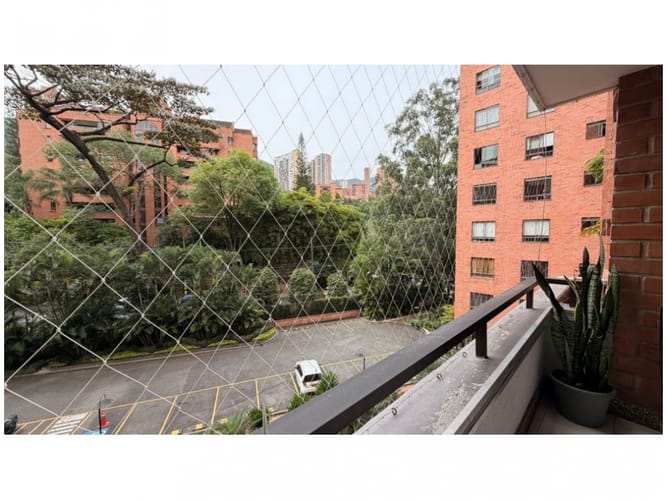 Apartamento de 3 alcobas en venta en La Florida, Medellín, 126 m² · foto 21 de 24