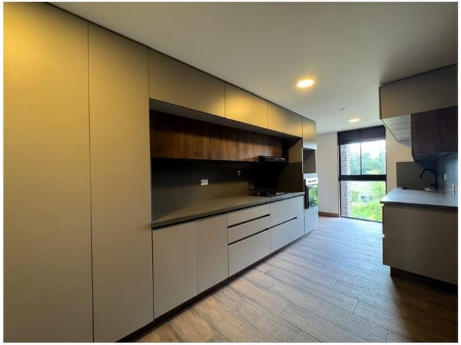 Apartamento de 3 alcobas en venta en Llano Grande, Rionegro, 346 m² · foto 4 de 24