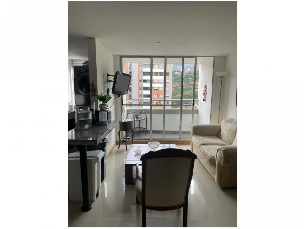Apartamento en venta en La Abadia, Medellín · foto 2 de 11