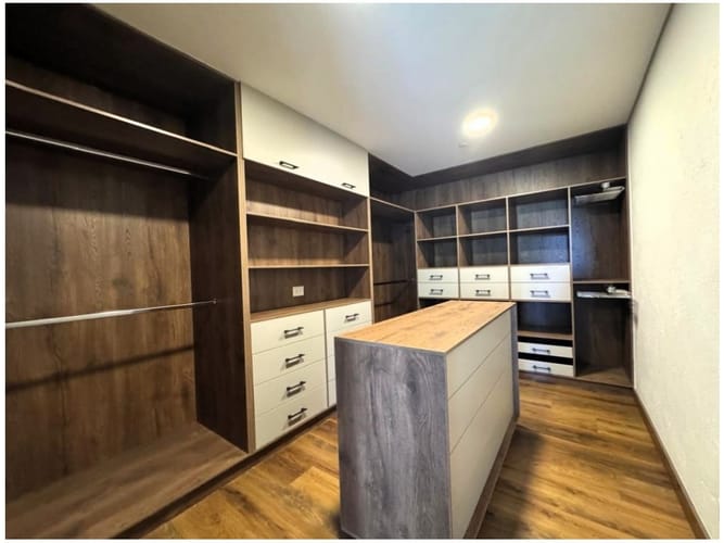 Apartamento de 3 alcobas en venta en Llano Grande, Rionegro, 346 m² · foto 15 de 24