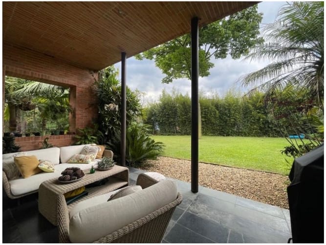Casa de 4 alcobas en venta en El Poblado, Medellín, 413 m² · foto 6 de 24