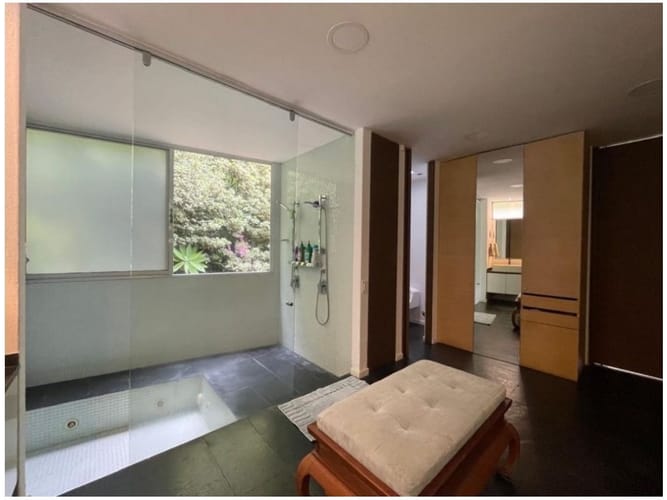 Casa de 4 alcobas en venta en El Poblado, Medellín, 413 m² · foto 18 de 24