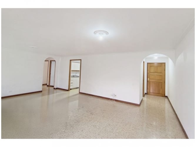 Apartamento de 3 alcobas en venta en El Poblado, Medellín, 138 m² · foto 9 de 21