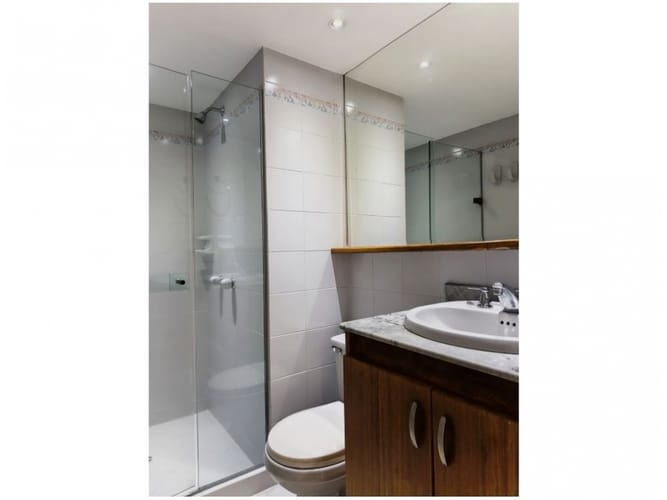 Apartamento de 3 alcobas en venta en El Poblado, Medellín, 138 m² · foto 11 de 21
