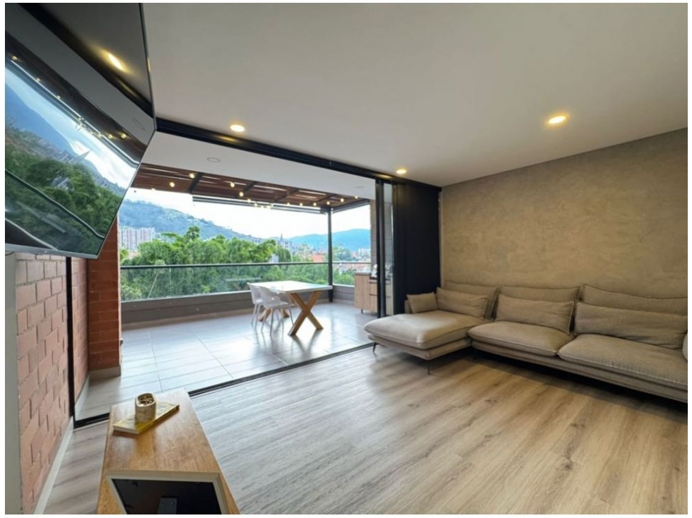 Apartamento en venta en Loma De Las Brujas, Envigado · foto 8 de 18