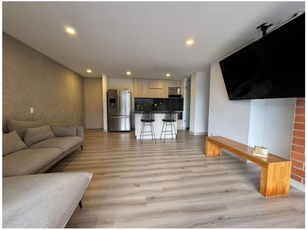Apartamento en venta en Loma De Las Brujas, Envigado · foto 10 de 18