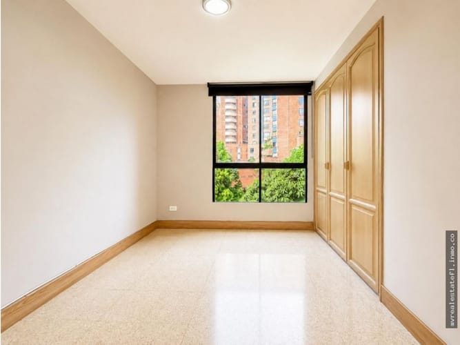 Apartamento de 3 alcobas en venta en El Poblado, Medellín, 140 m² · foto 8 de 11