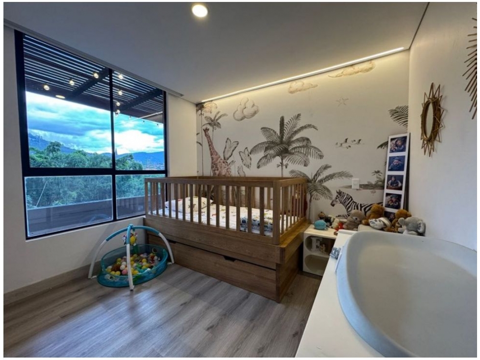 Apartamento en venta en Loma De Las Brujas, Envigado · foto 16 de 18