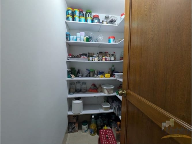 Apartamento de 4 alcobas en venta en Los Balsos, Medellín, 260 m² · foto 13 de 16