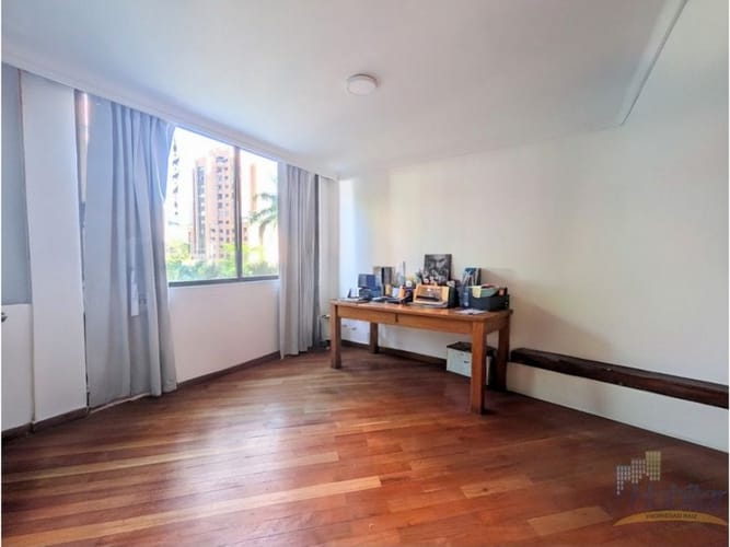 Apartamento de 4 alcobas en venta en Los Balsos, Medellín, 260 m² · foto 14 de 16