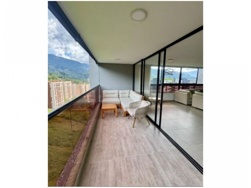 Apartamento en venta en Loma De Las Brujas, Envigado · foto 5 de 11