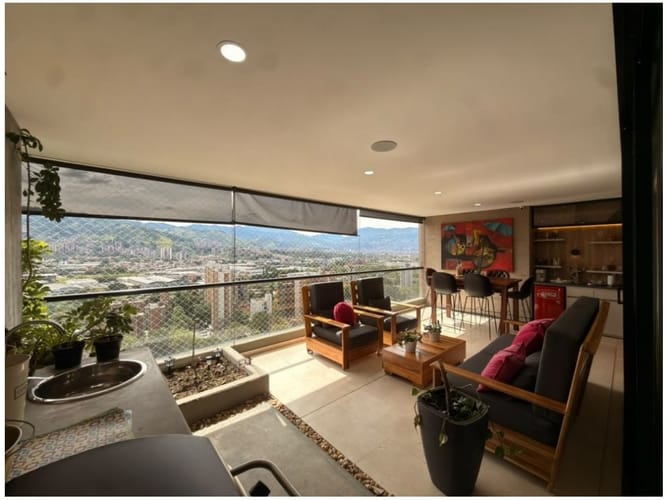 Apartamento de 3 alcobas en venta en Santa María De Los Ángeles, Medellín, 205 m² · foto 7 de 22