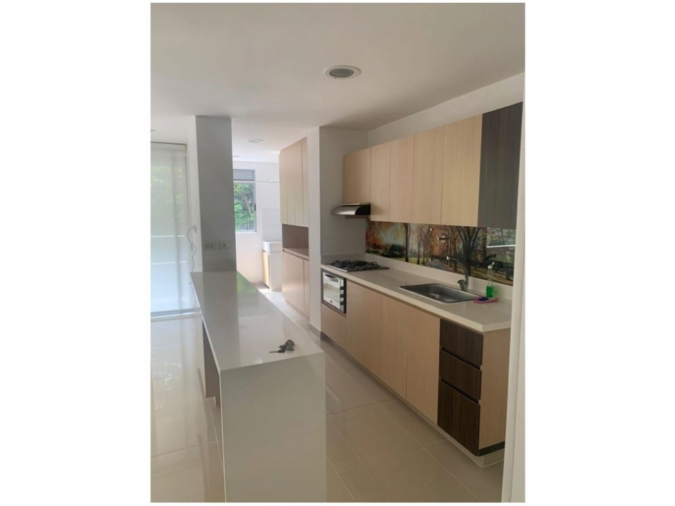 Apartamento en venta en El Poblado, Medellín · foto 5 de 14