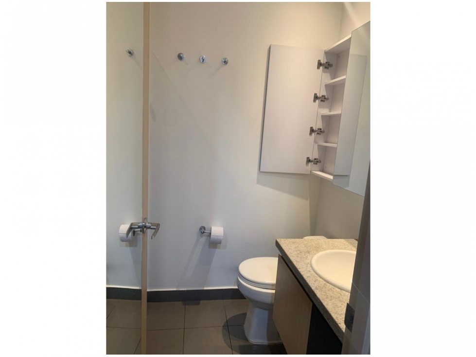 Apartamento en venta en El Poblado, Medellín · foto 7 de 14