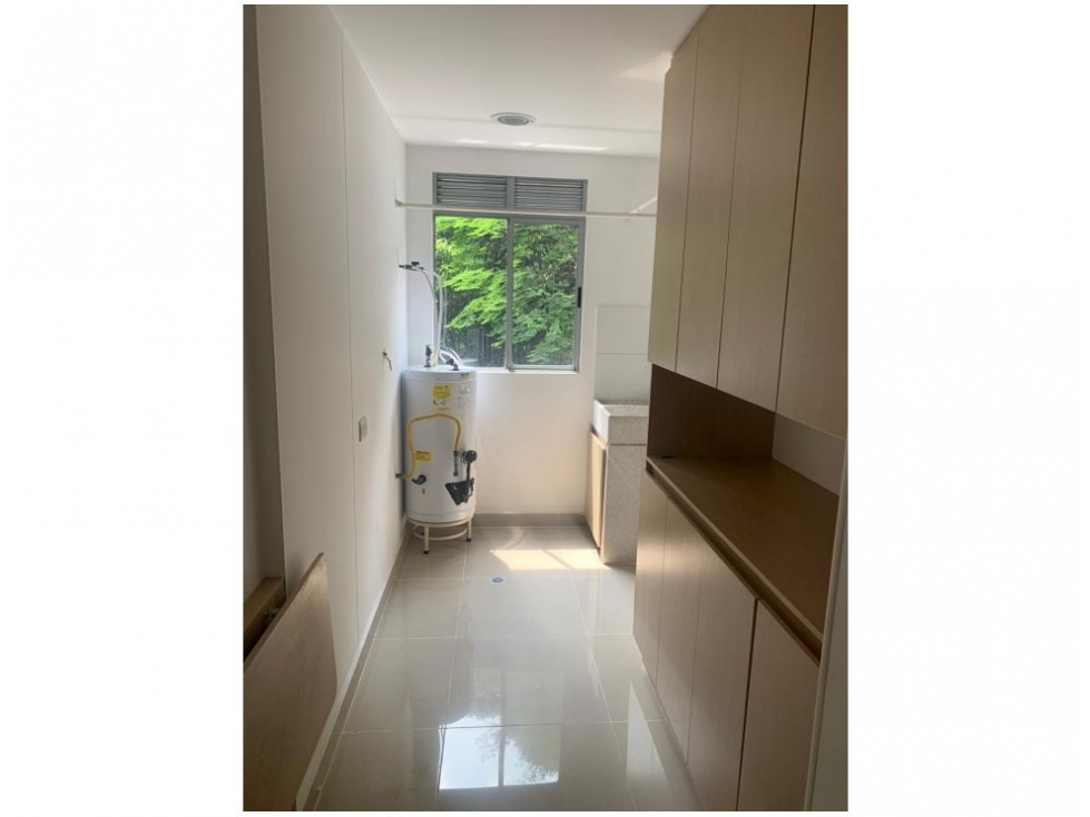 Apartamento en venta en El Poblado, Medellín · foto 11 de 14