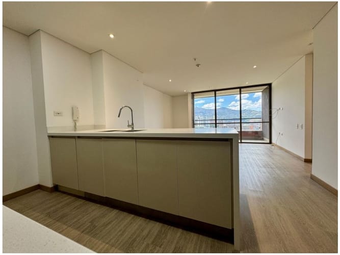 Apartaestudio en venta en Las Lomas No.2, Medellín, 64 m² · foto 5 de 24