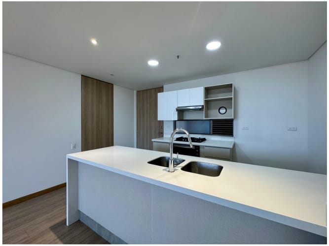 Apartaestudio en venta en Las Lomas No.2, Medellín, 64 m² · foto 9 de 24