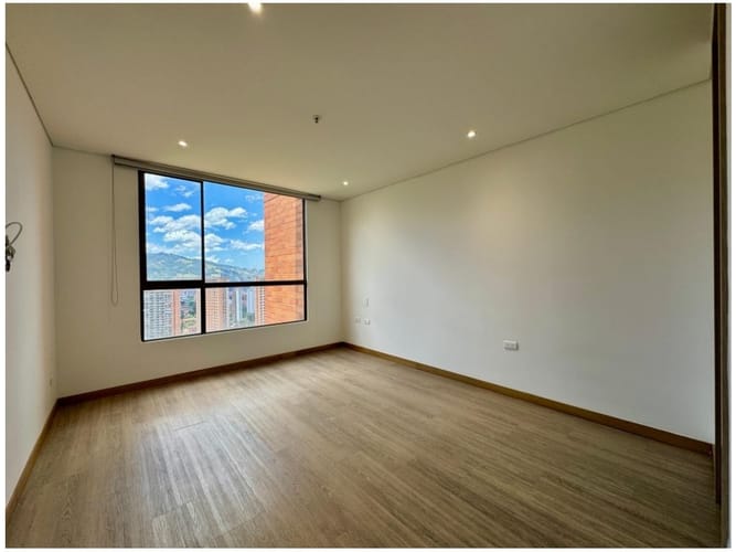 Apartaestudio en venta en Las Lomas No.2, Medellín, 64 m² · foto 15 de 24