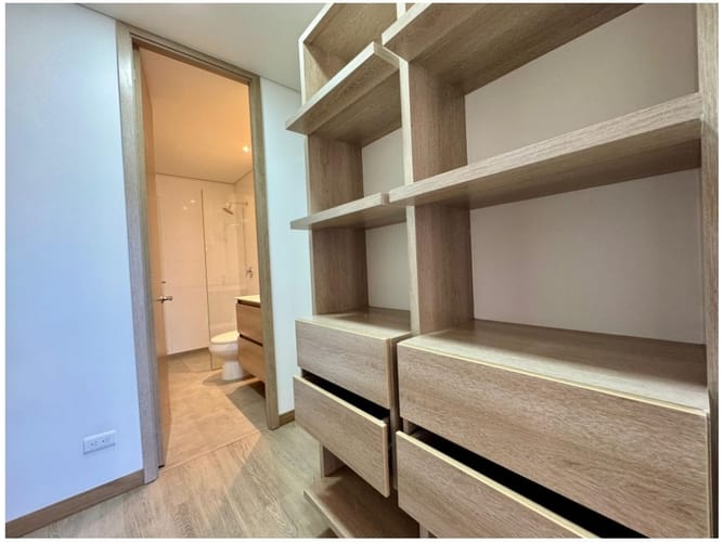 Apartaestudio en venta en Las Lomas No.2, Medellín, 64 m² · foto 16 de 24