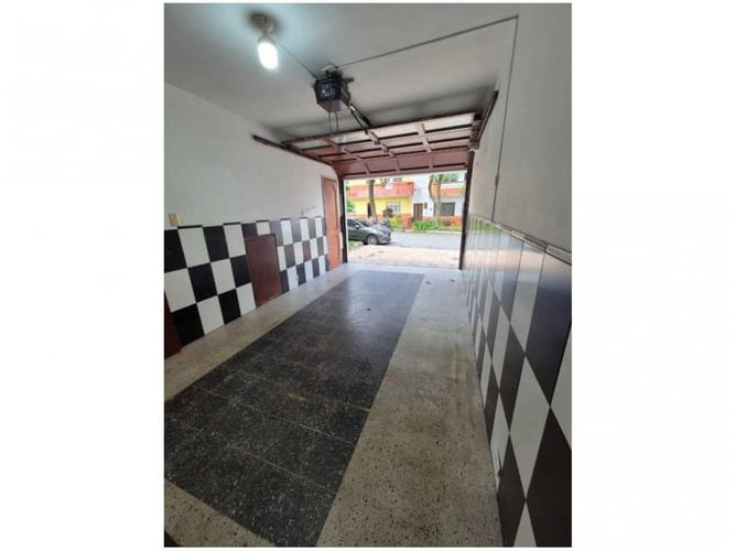 Casa de 6 alcobas en venta en Laureles, Medellín, 212 m² · foto 5 de 24