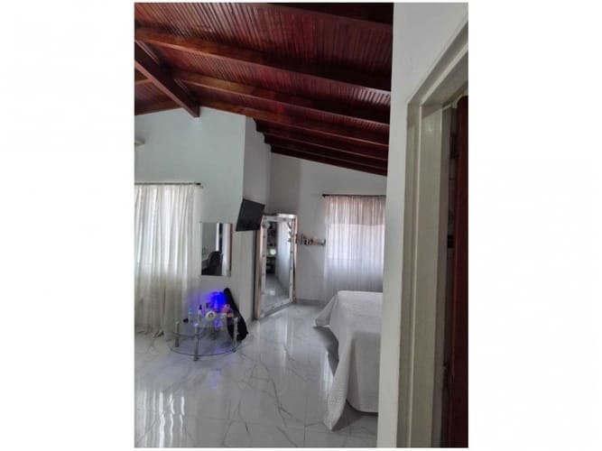 Casa de 6 alcobas en venta en Laureles, Medellín, 212 m² · foto 14 de 24