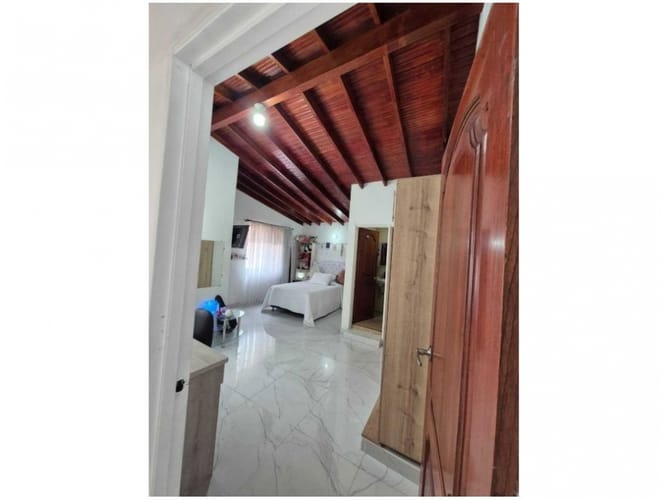 Casa de 6 alcobas en venta en Laureles, Medellín, 212 m² · foto 21 de 24