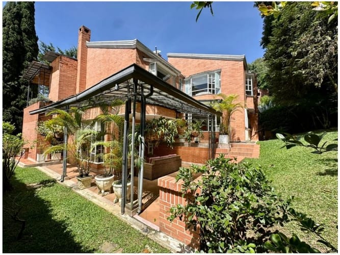 Casa de 4 alcobas en venta en Las Lomas No.2, Medellín, 281 m² · foto 9 de 24