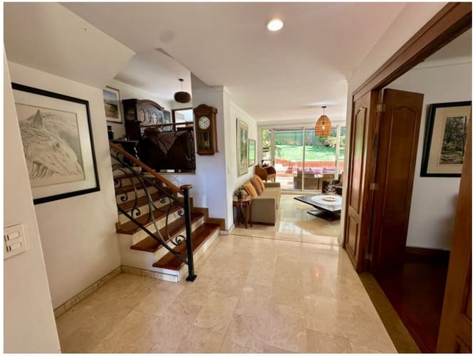 Casa de 4 alcobas en venta en Las Lomas No.2, Medellín, 281 m² · foto 14 de 24