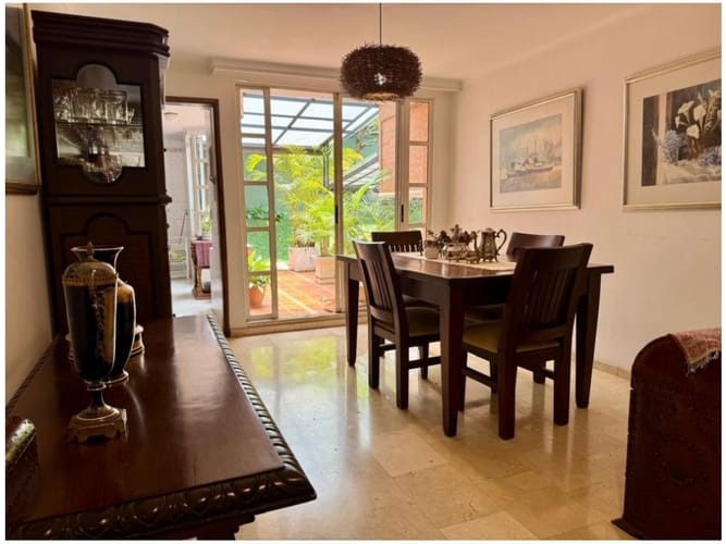 Casa de 4 alcobas en venta en Las Lomas No.2, Medellín, 281 m² · foto 16 de 24