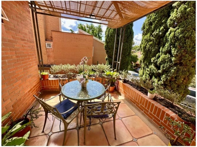 Casa de 4 alcobas en venta en Las Lomas No.2, Medellín, 281 m² · foto 21 de 24