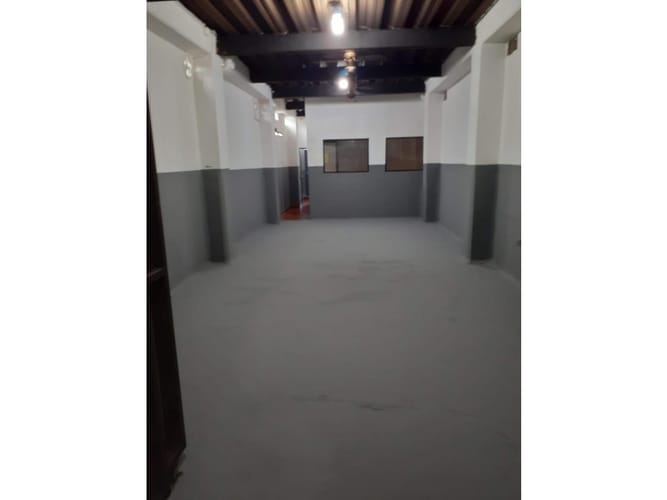 Bodega en venta en La Candelaria, Medellín, 720 m² · foto 9 de 16