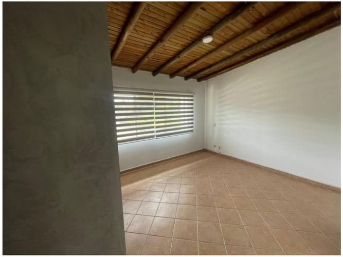 Casa de 4 alcobas en venta en Vereda La Doctora, Sabaneta, 60 m² · foto 4 de 23