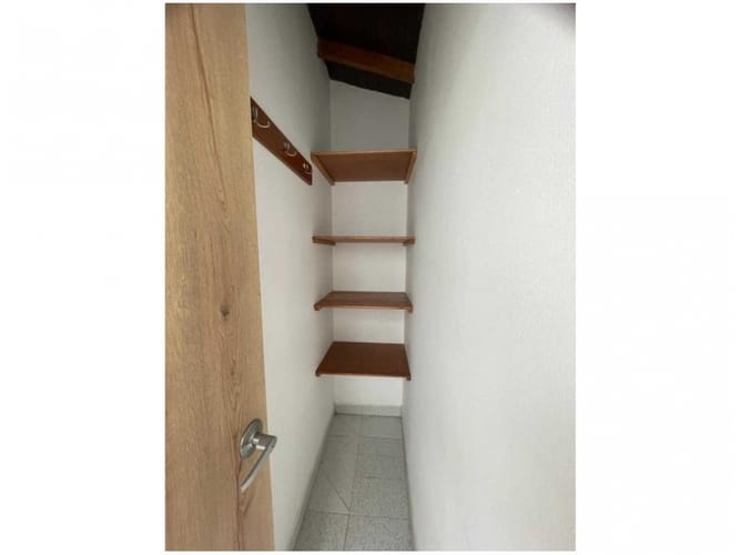 Casa de 4 alcobas en venta en La America, Medellín, 165 m² · foto 6 de 21