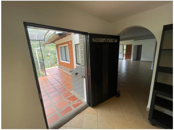 Casa de 4 alcobas en venta en Vereda La Doctora, Sabaneta, 60 m² · foto 13 de 23