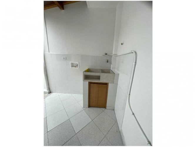 Casa de 4 alcobas en venta en La America, Medellín, 165 m² · foto 12 de 21