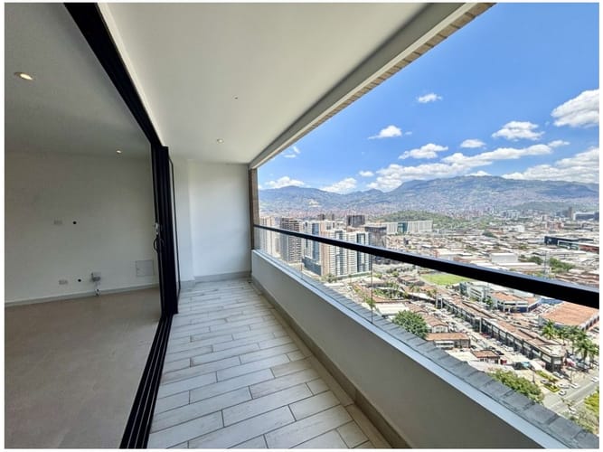 Apartamento de 3 alcobas en venta en El Poblado, Bello, 115 m² · foto 9 de 18