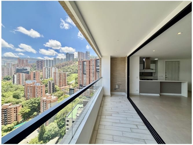 Apartamento de 3 alcobas en venta en El Poblado, Bello, 115 m² · foto 10 de 18