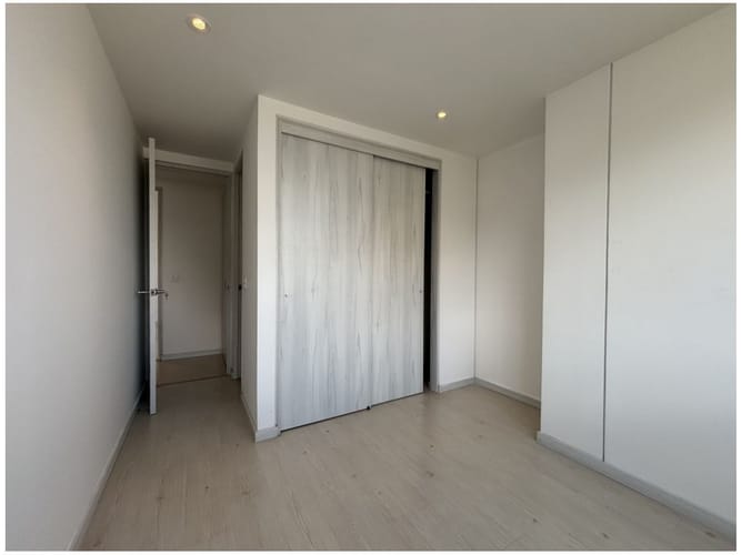 Apartamento de 3 alcobas en venta en El Poblado, Bello, 115 m² · foto 15 de 18