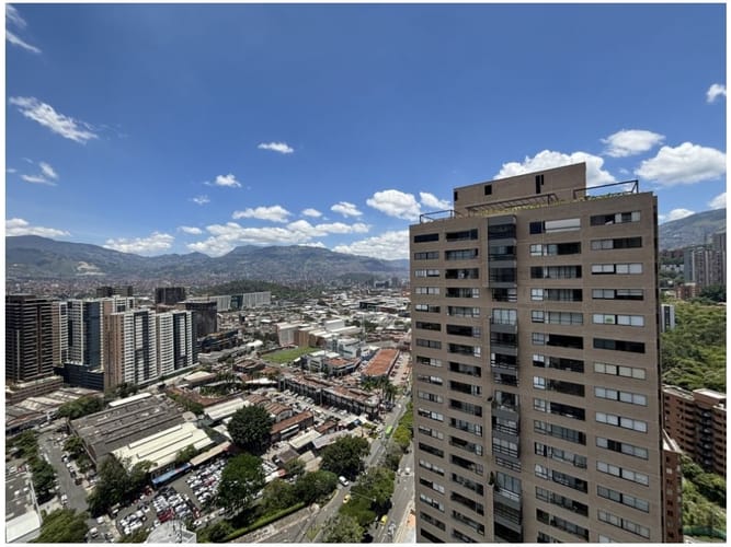 Apartamento de 3 alcobas en venta en El Poblado, Bello, 115 m² · foto 18 de 18