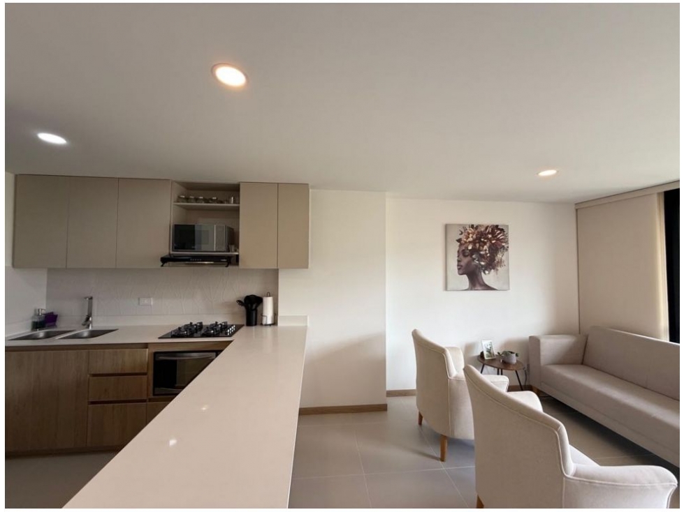 Apartamento en venta en Loma De Las Brujas, Envigado · foto 3 de 14