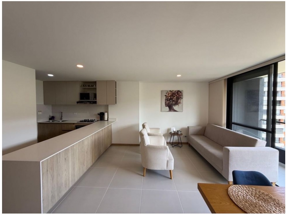 Apartamento en venta en Loma De Las Brujas, Envigado · foto 4 de 14